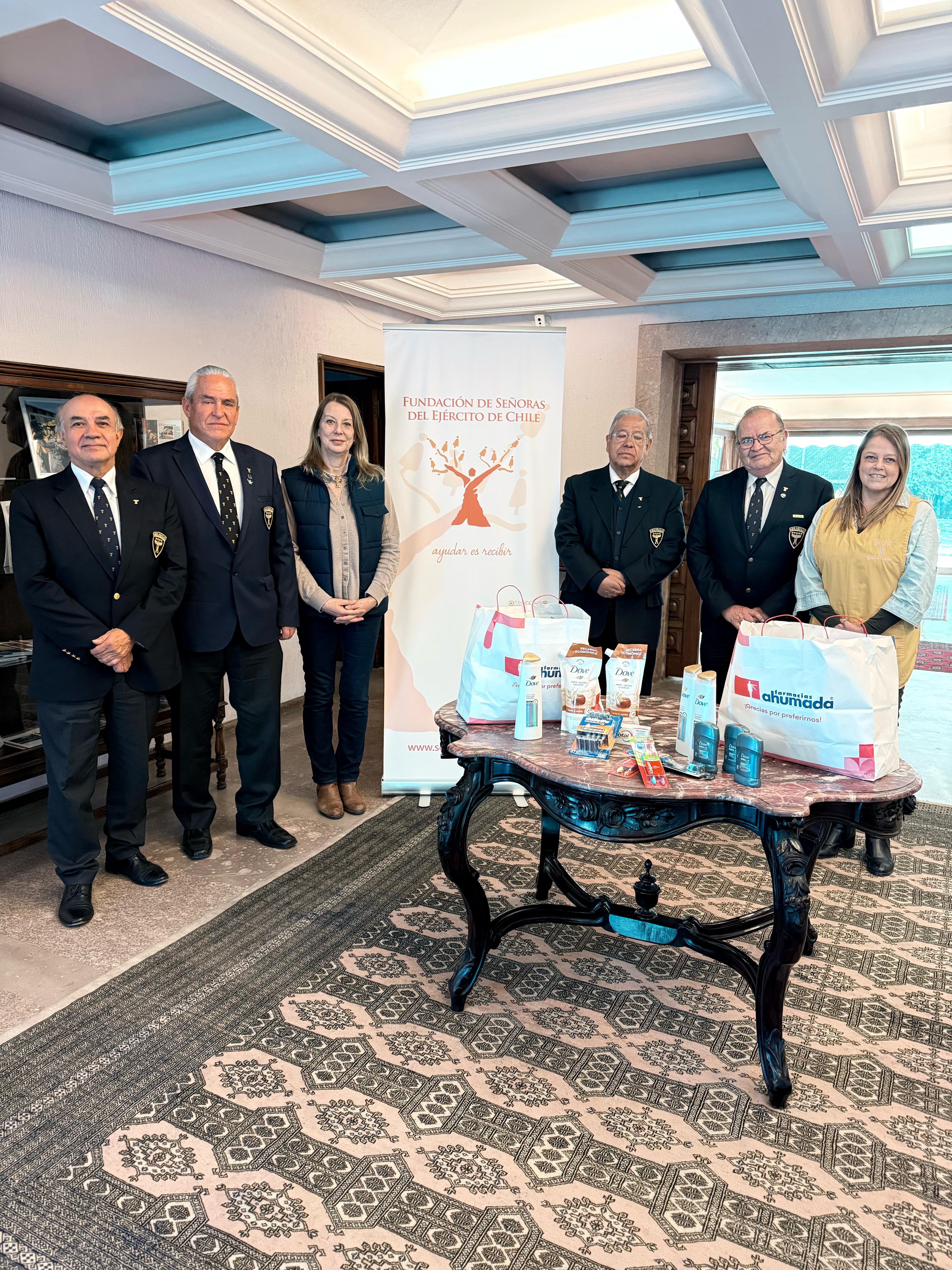 Cien Águilas entrega donación de artículos de aseo personal a soldados desplegados en zonas críticas