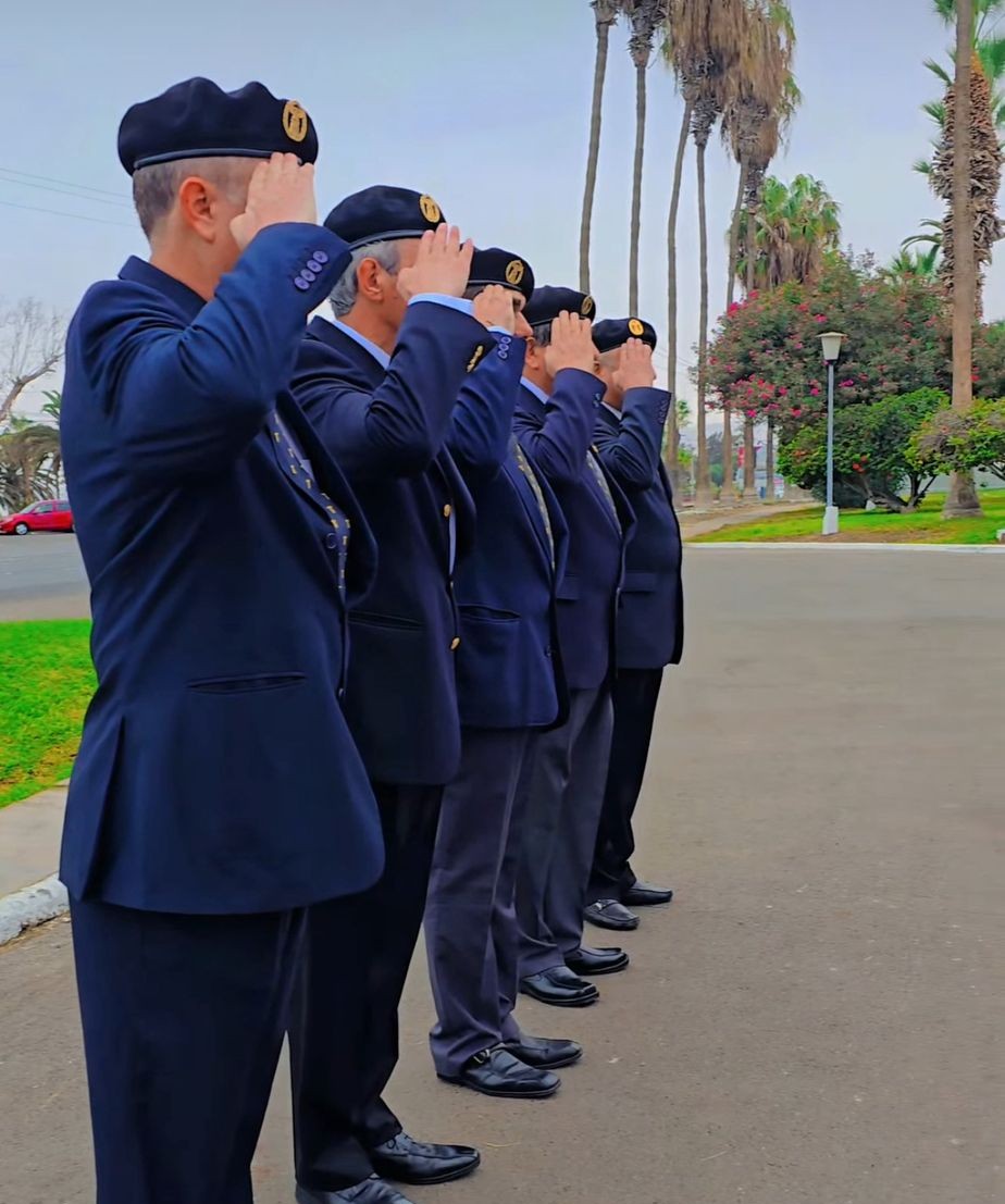 Cien Águilas rinde homenaje en aniversario de Asalto y Toma del Morro de Arica y celebran a la Infantería en su día