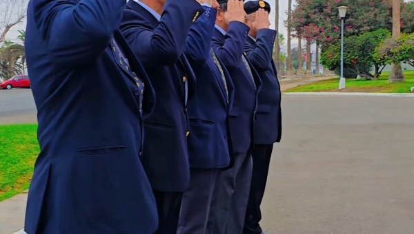 Cien Águilas rinde homenaje en aniversario de Asalto y Toma del Morro de Arica y celebran a la Infantería en su día